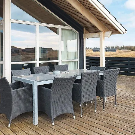 8 Person In L Kken Løkken
